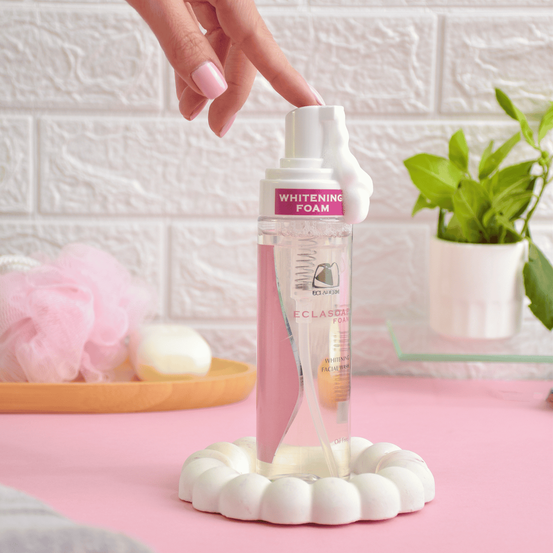 Eclasoap Whitening Foam Cleanser